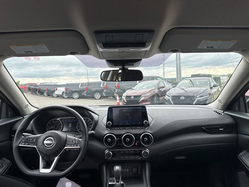 Used 2025 Nissan Sentra SV FWD image 20
