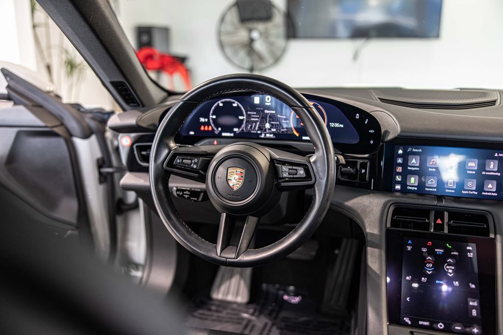 Used 2021 Porsche Taycan 4S w/ Premium Package AWD/4WD image 35