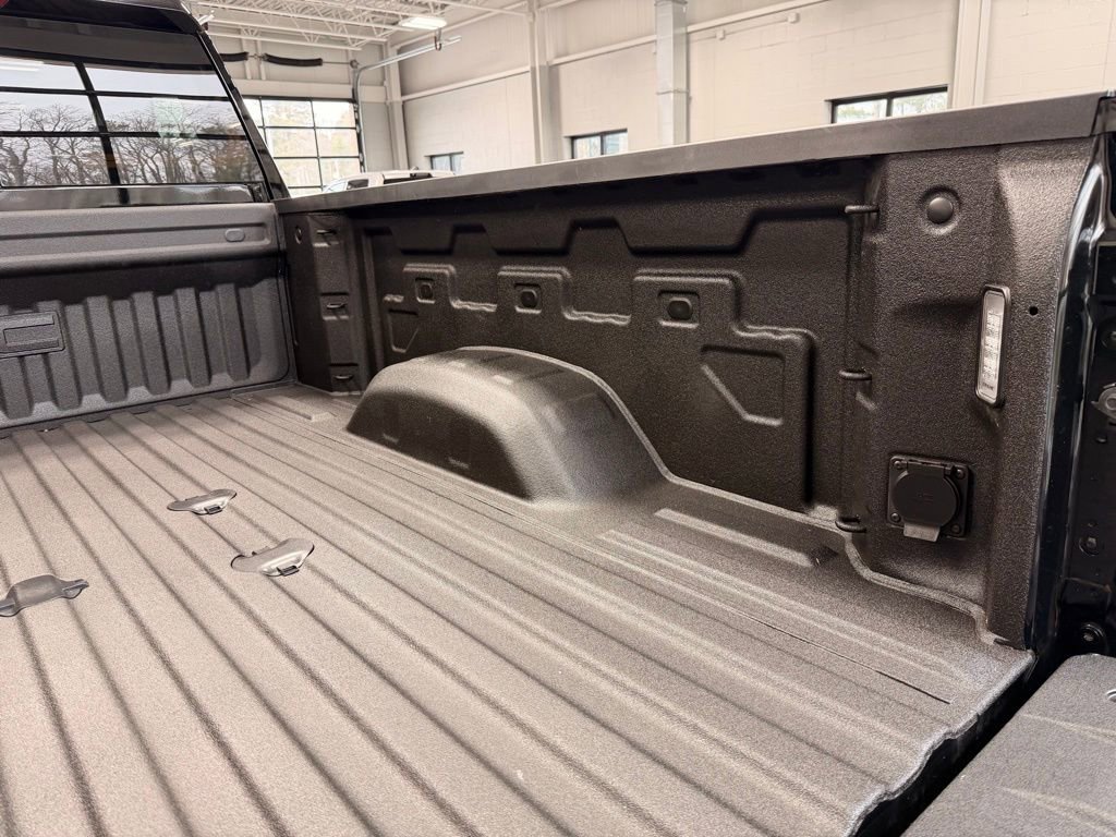Used 2025 GMC Sierra 2500 AT4 w/ AT4 Premium Plus Package image 10