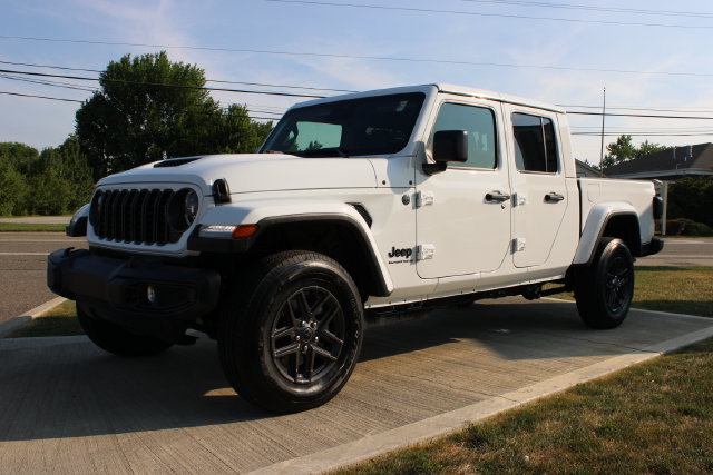New 2026 Jeep Gladiator Sport AWD/4WD image 10