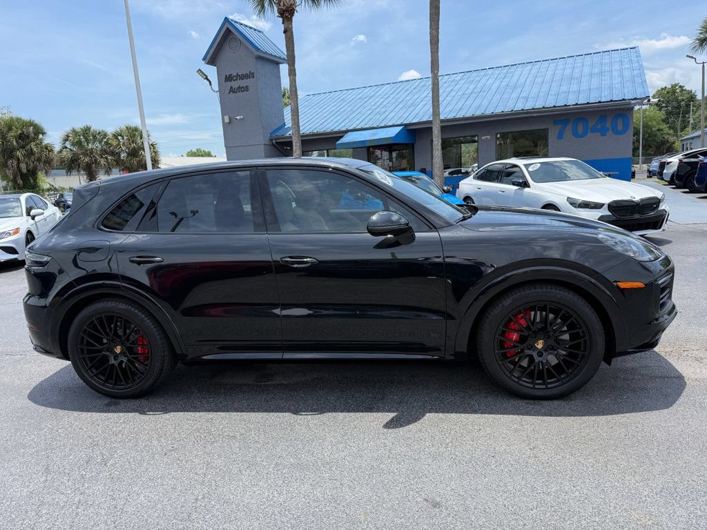 Used 2023 Porsche Cayenne GTS AWD/4WD image 4