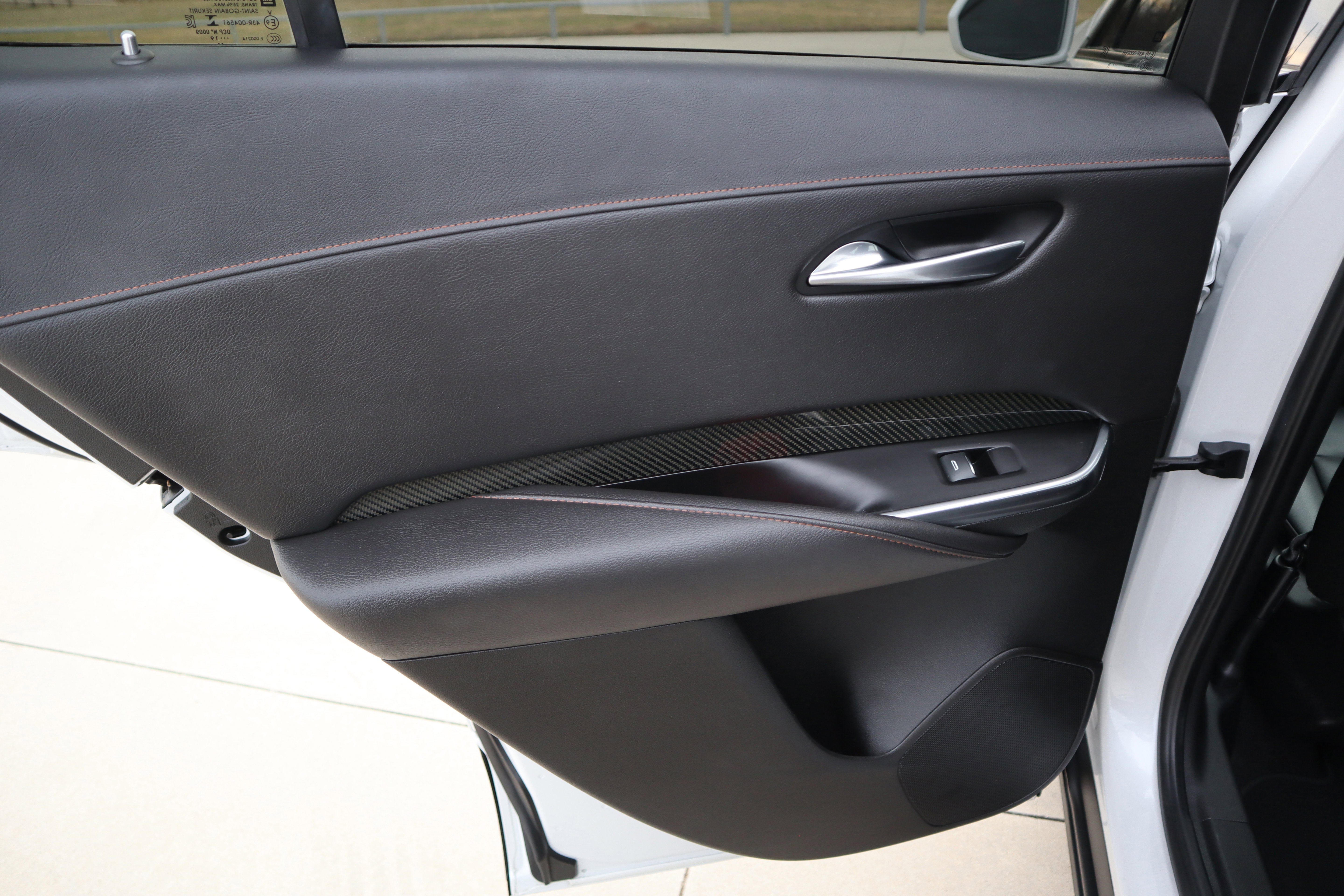 Used 2020 Cadillac XT4 Sport w/ Cold Weather Package image 17