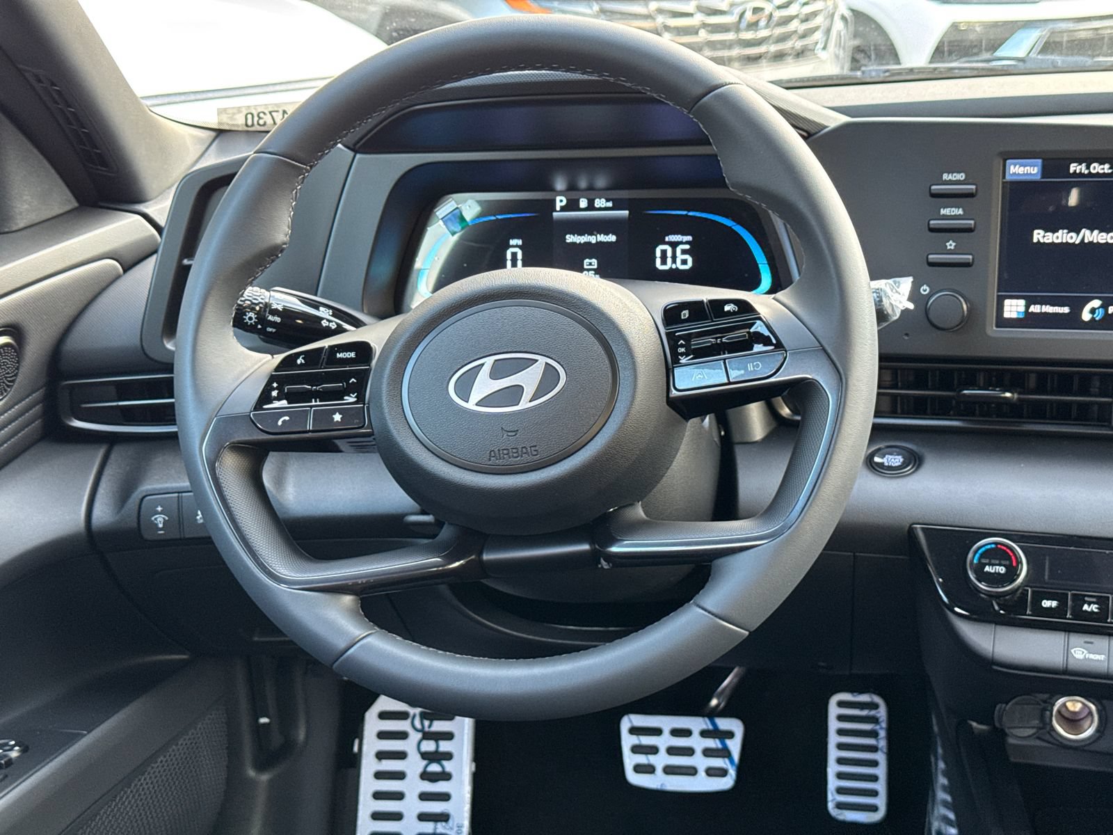 New 2026 Hyundai Elantra SEL Sport FWD image 24