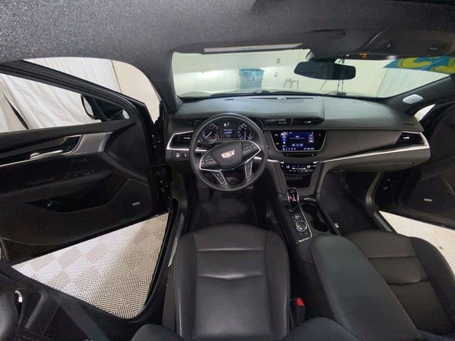 Used 2025 Cadillac XT5 Premium Luxury w/ LPO, Floor Liner Package FWD image 34