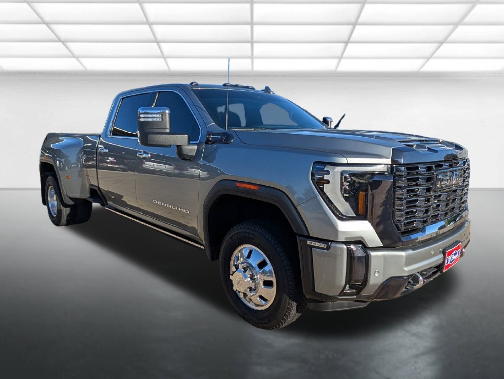 Used 2024 GMC Sierra 3500 Denali Ultimate AWD/4WD image 1