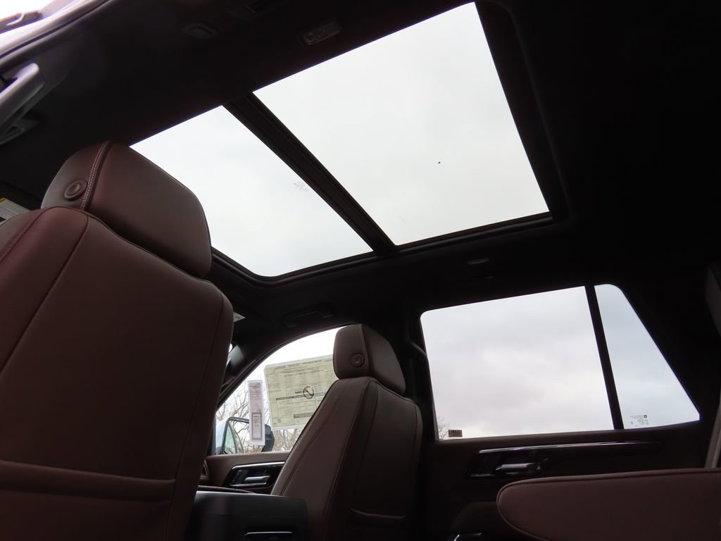 New 2026 Chevrolet Tahoe High Country AWD/4WD image 7
