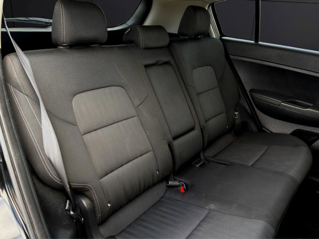 Used 2022 Kia Sportage LX image 20