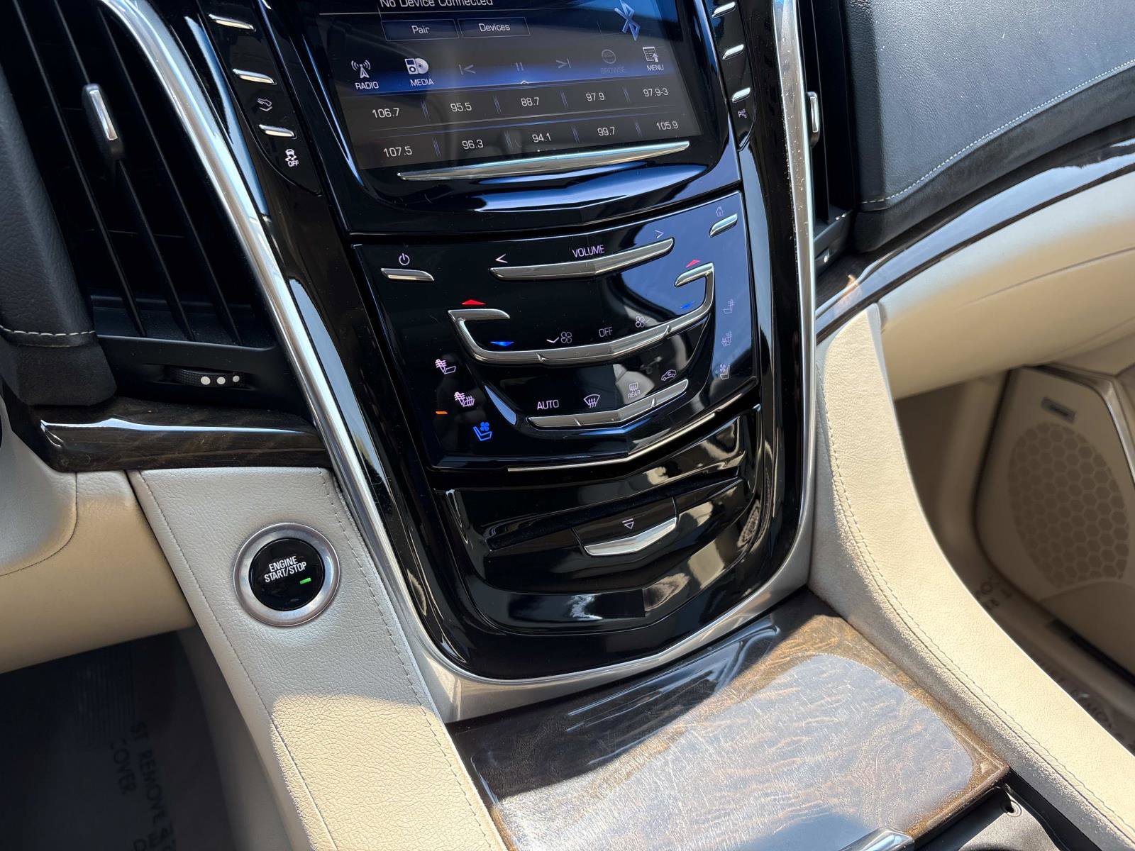 Used 2018 Cadillac Escalade Premium Luxury image 26