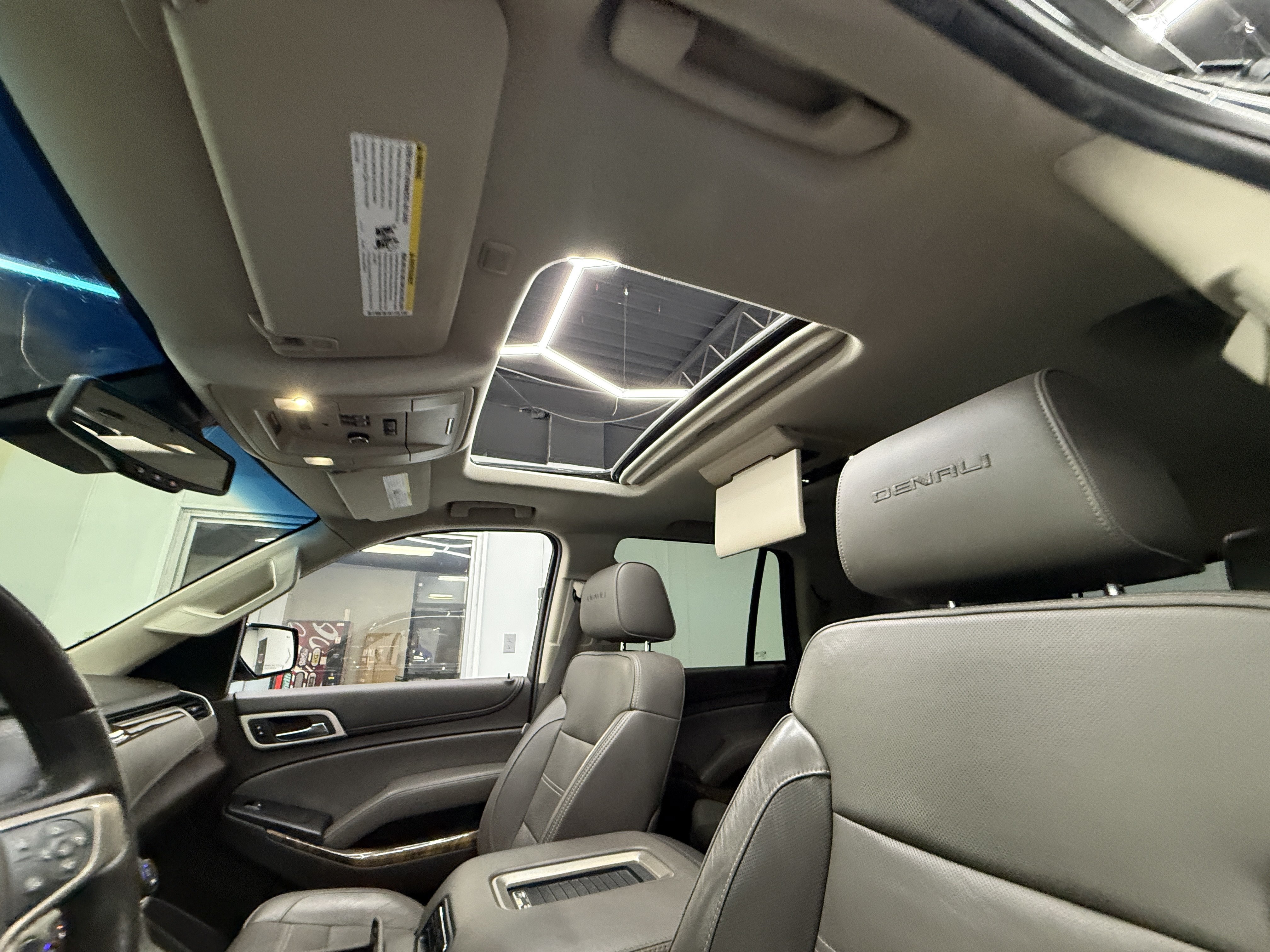 Used 2015 GMC Yukon Denali w/ Open Road Package AWD/4WD image 13
