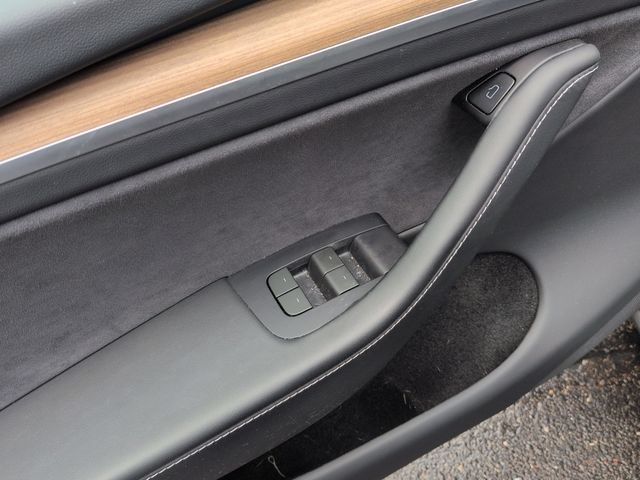 Used 2023 Tesla Model Y Long Range AWD/4WD image 15