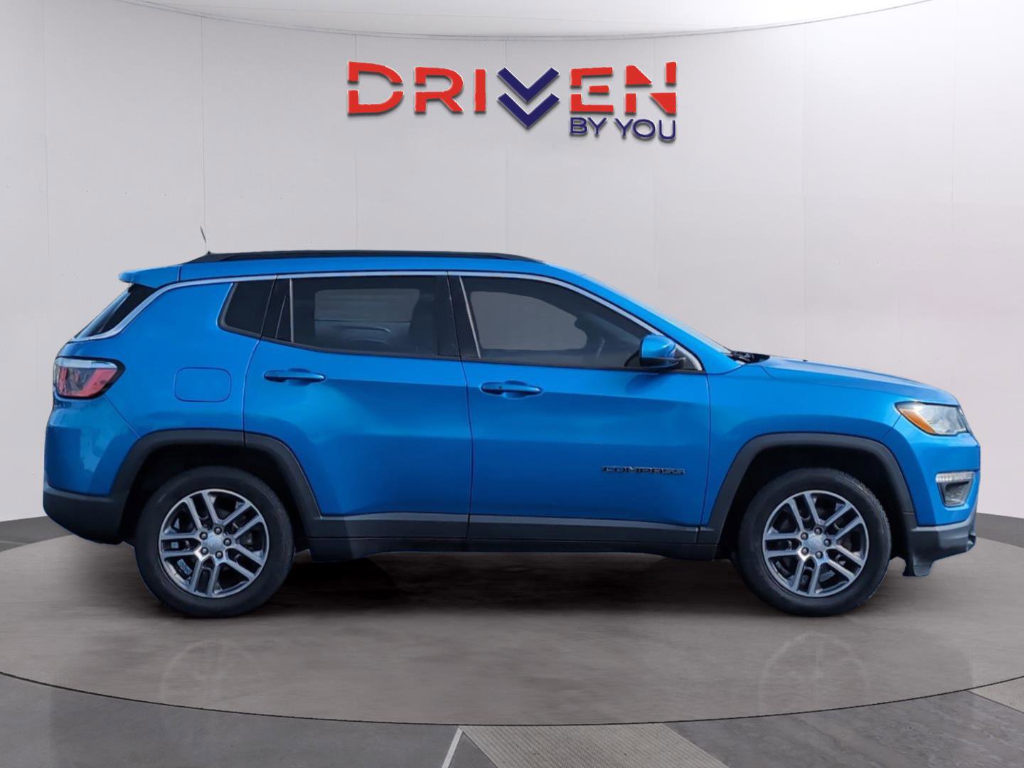 Used 2018 Jeep Compass Latitude w/ Popular Equipment Group image 7