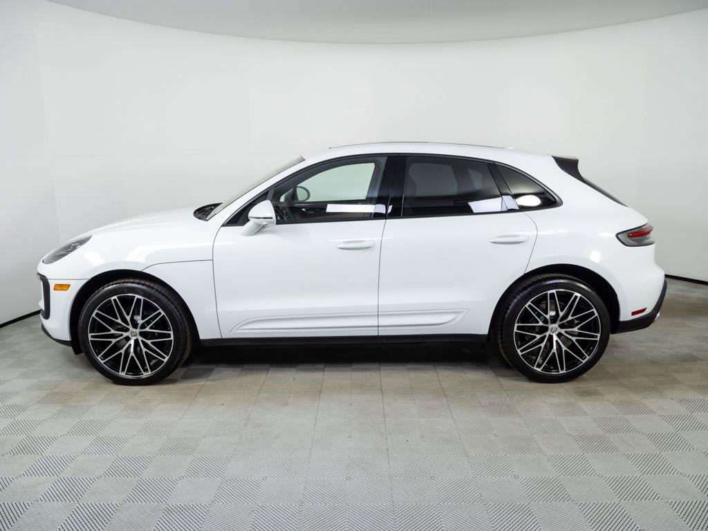 New 2026 Porsche Macan AWD/4WD image 2