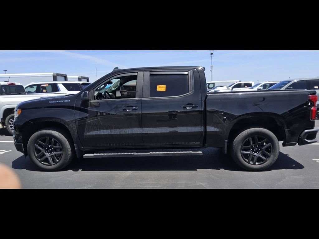 Used 2022 Chevrolet Silverado 1500 RST RWD image 6