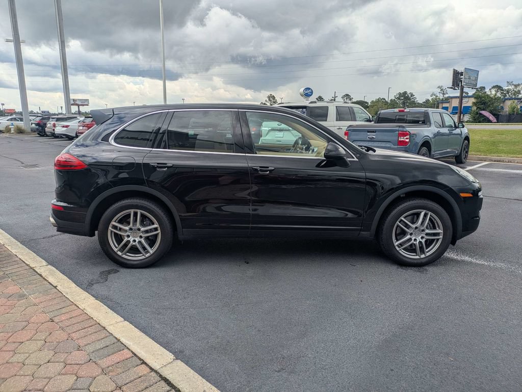 Used 2016 Porsche Cayenne AWD/4WD image 5