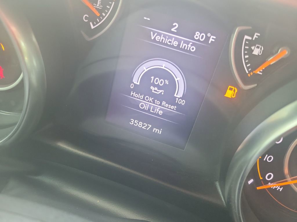 Used 2022 Jeep Wrangler Sport AWD/4WD image 33