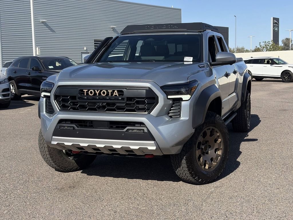 Used 2025 Toyota Tacoma 4x4 Double Cab Hybrid image 4