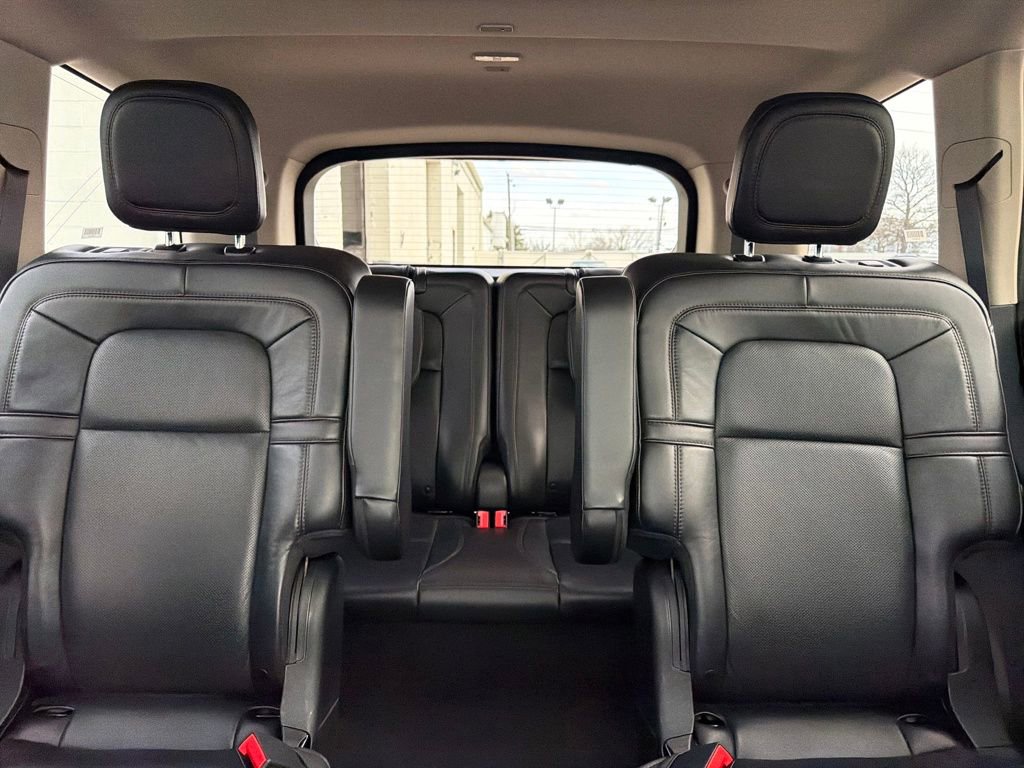 Used 2023 Lincoln Aviator Reserve image 38
