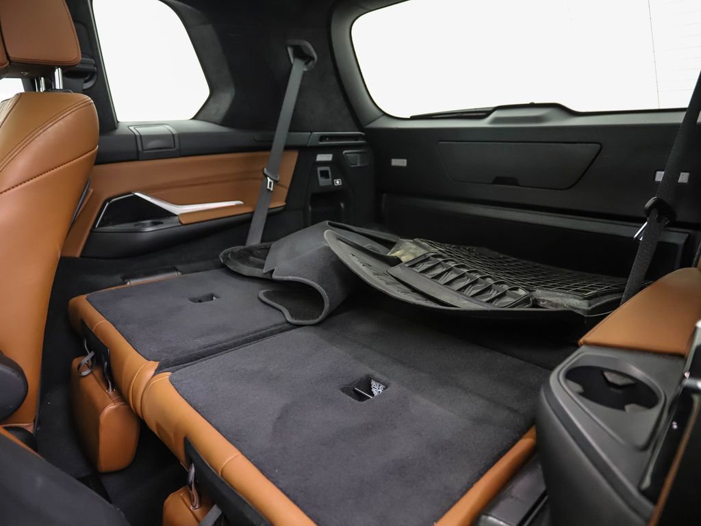 Certified 2022 BMW X7 M50i image 24