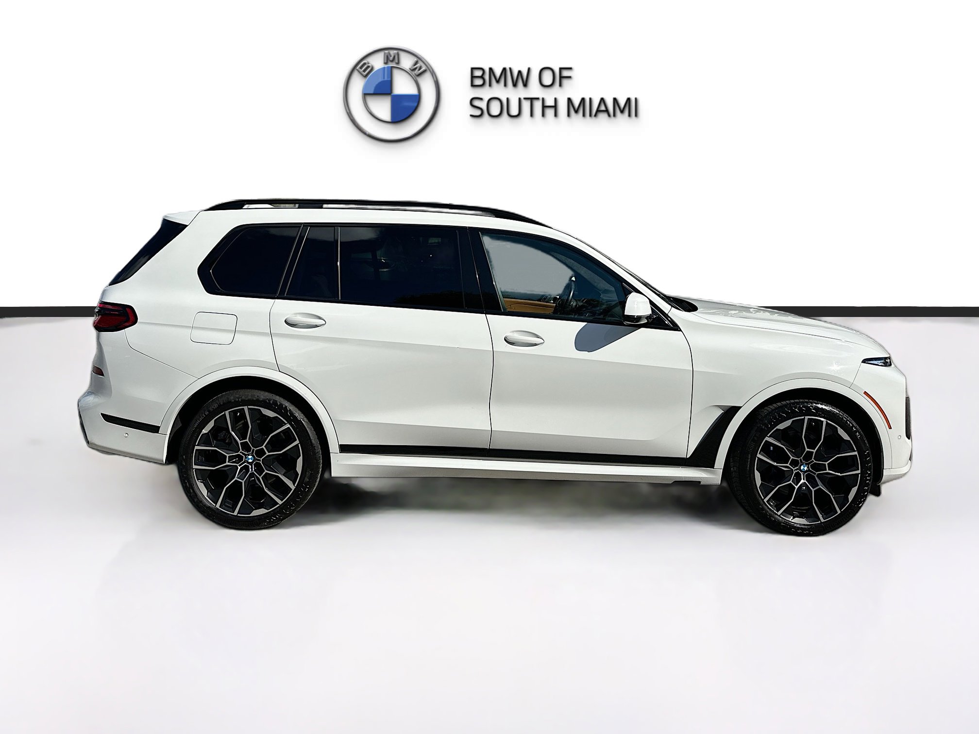 Certified 2023 BMW X7 xDrive40i w/ M Sport Package image 8