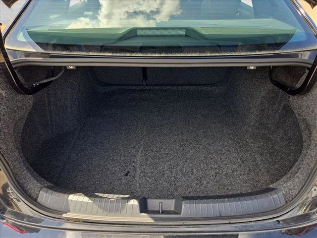 Used 2025 Volkswagen Jetta Sport image 6