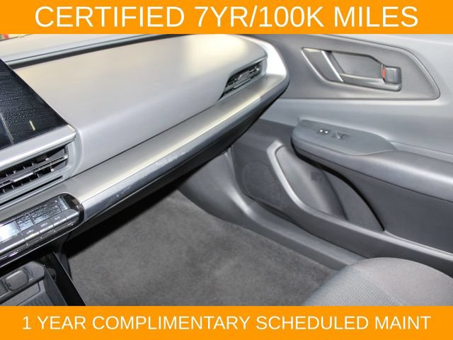 Used 2025 Toyota Prius LE FWD image 16