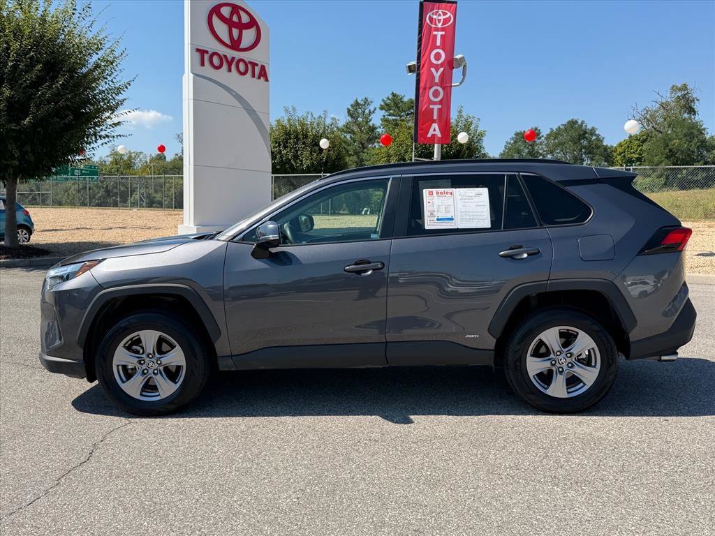 Certified 2025 Toyota RAV4 XLE AWD/4WD image 8