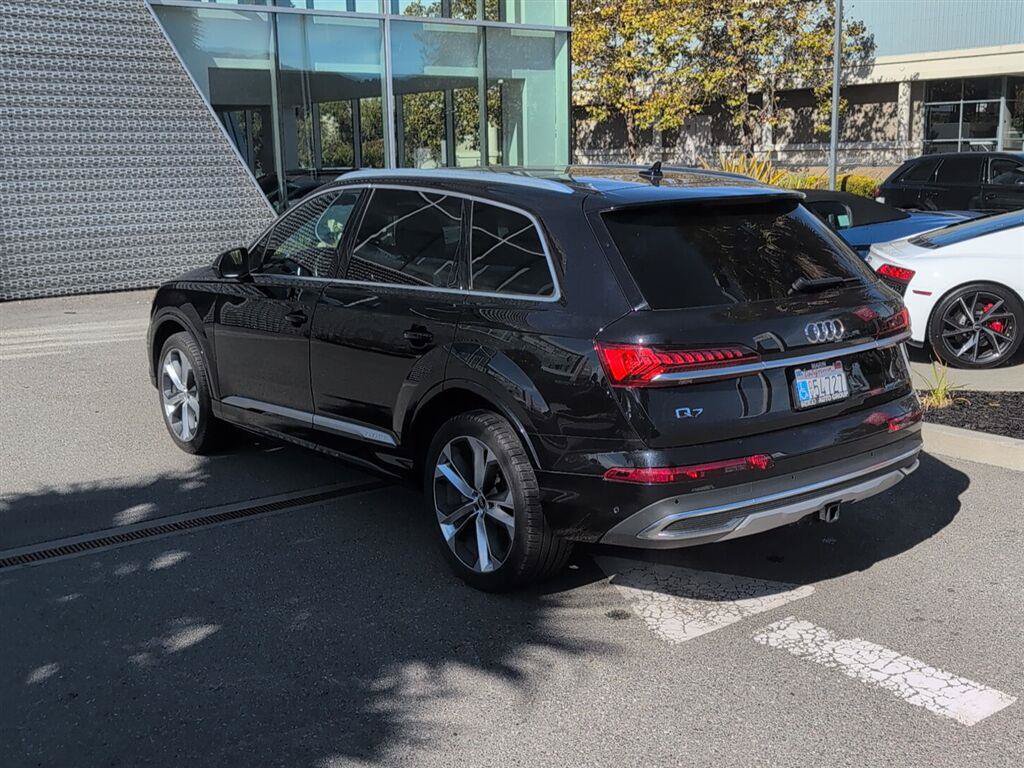 Used 2021 Audi Q7 3.0T Premium Plus w/ Executive Package AWD/4WD image 8