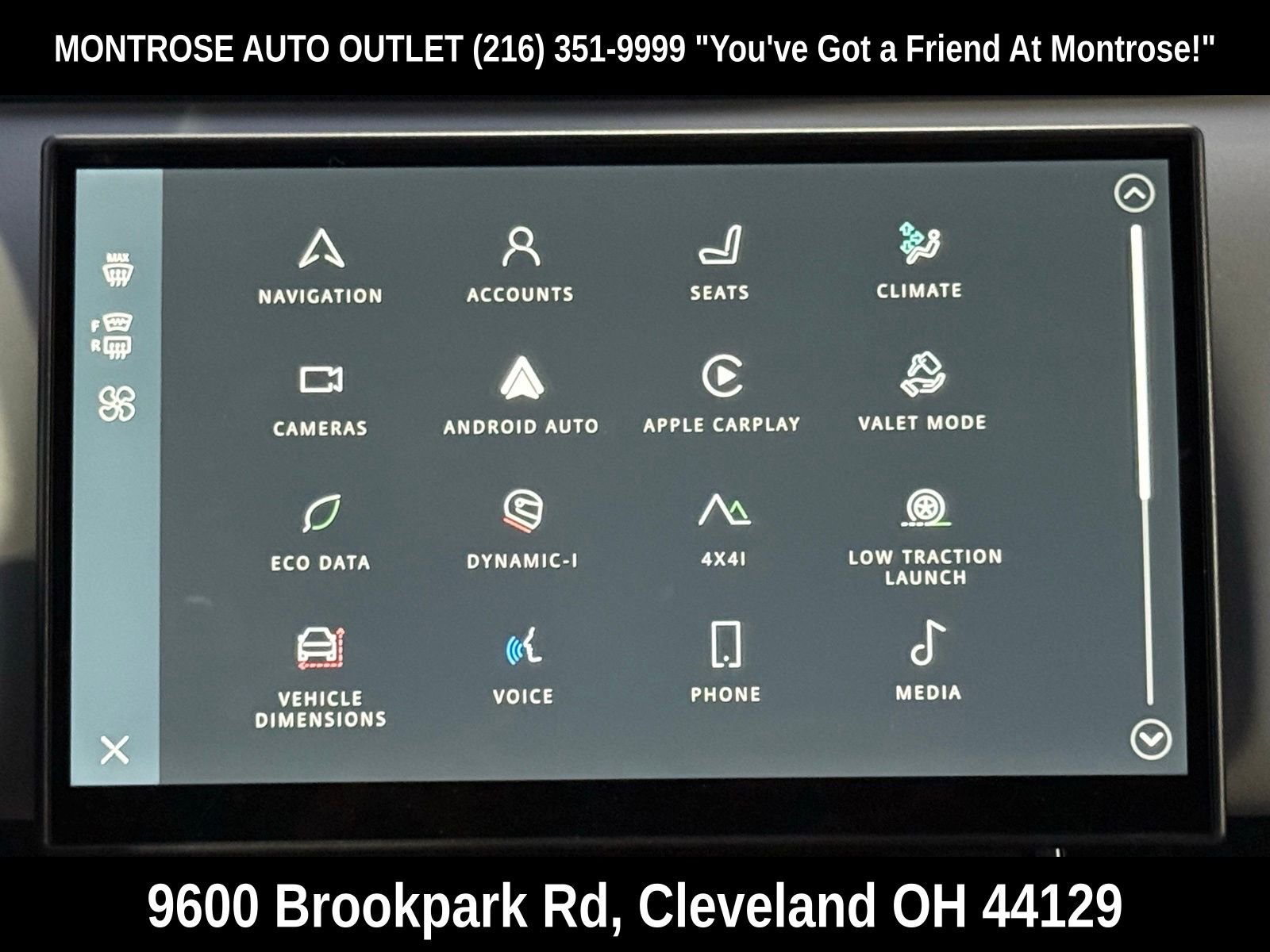 New 2026 Land Rover Range Rover Velar Dynamic SE image 21