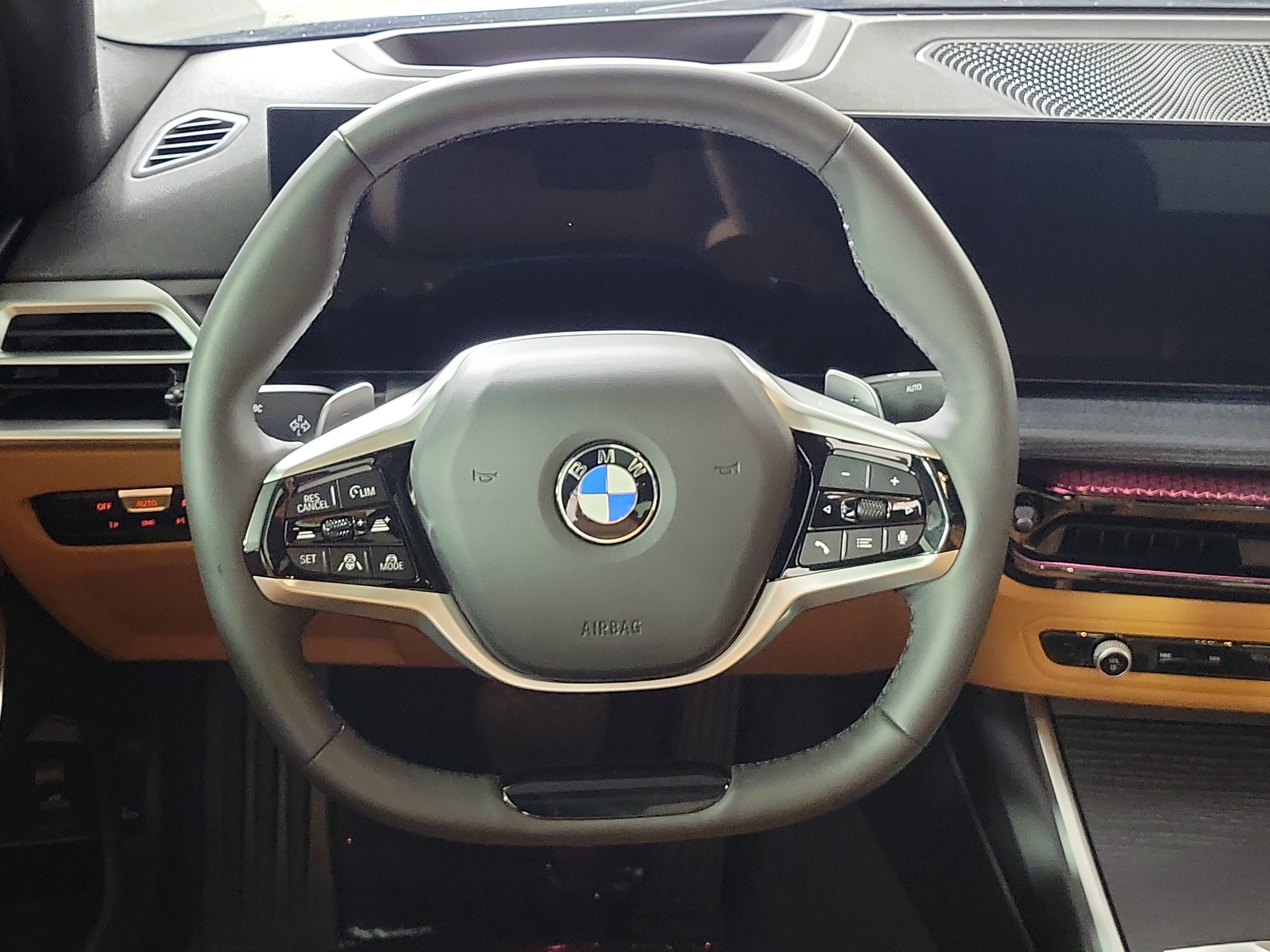 Certified 2025 BMW 330i xDrive Sedan w/ Premium Package AWD/4WD image 12