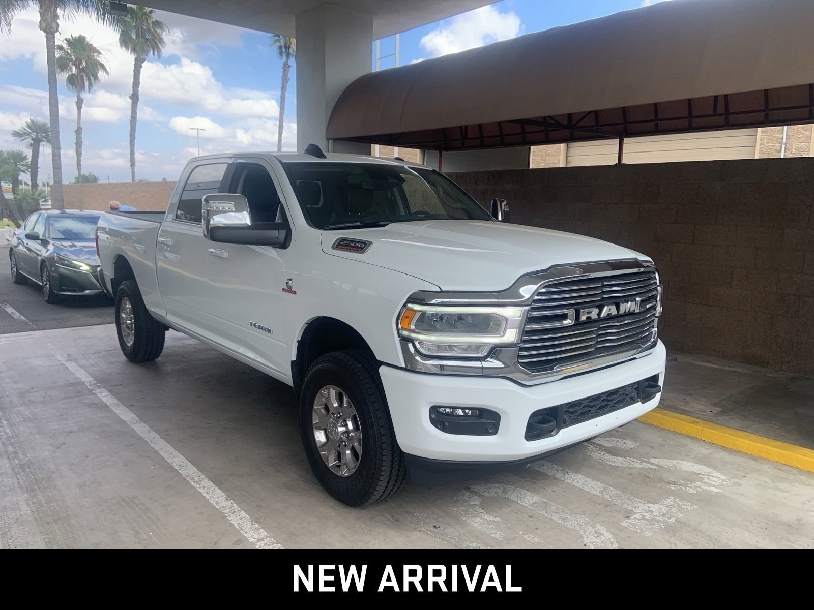 Used 2024 RAM 2500 Laramie w/ Safety Group AWD/4WD image 3