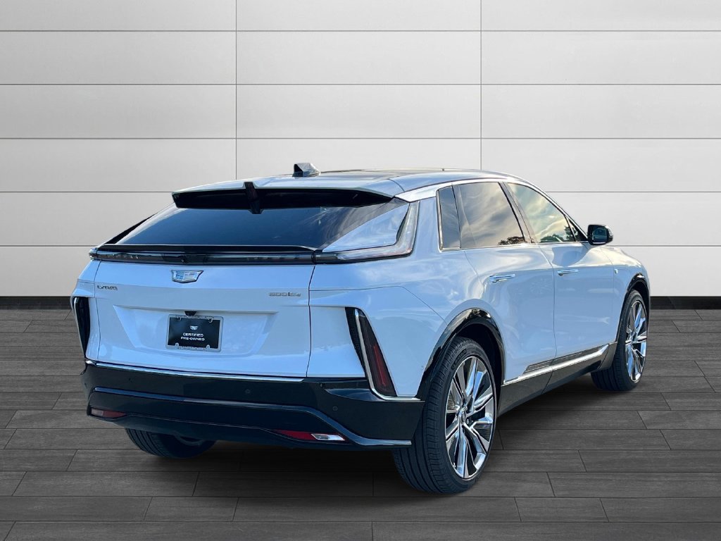 Certified 2026 Cadillac Lyriq Signature Luxury w/ Nappa Leather Package AWD/4WD image 4
