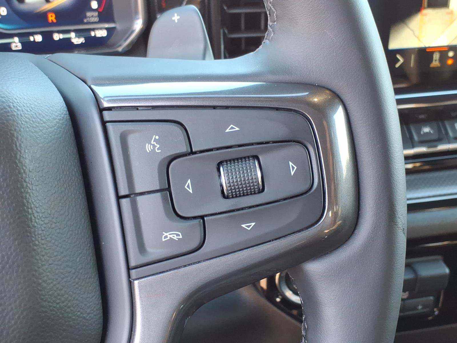 Used 2025 Chevrolet Silverado 1500 ZR2 w/ Technology Package image 26