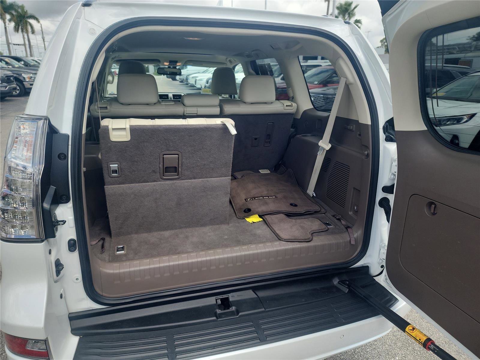 Used 2019 Lexus GX 460 Premium image 18