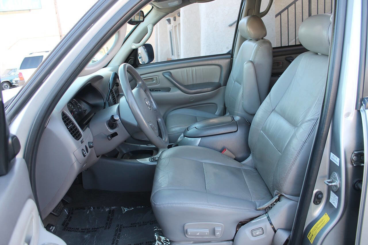 Used 2003 Toyota Sequoia Limited RWD image 21