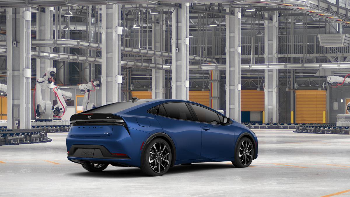 New 2026 Toyota Prius Plug-In Hybrid FWD image 12