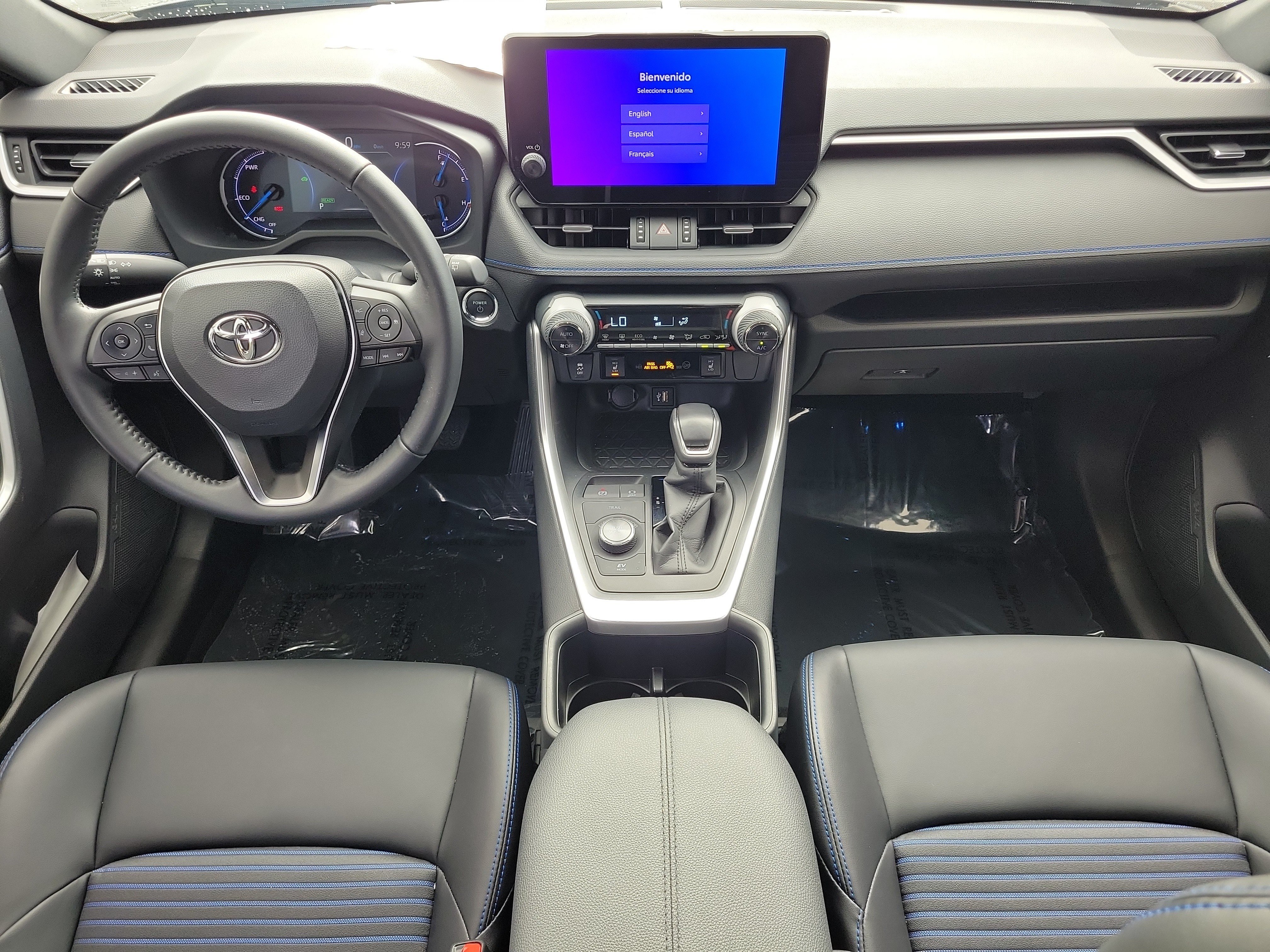 Used 2025 Toyota RAV4 XSE AWD/4WD image 15
