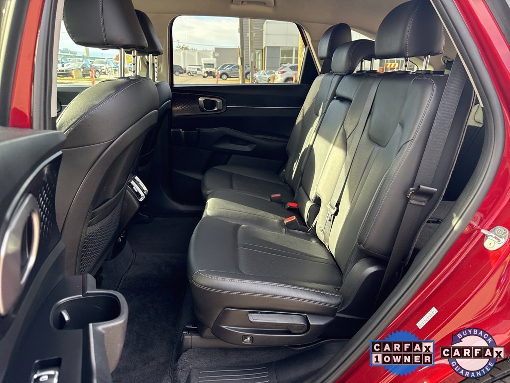 Certified 2022 Kia Sorento S image 10