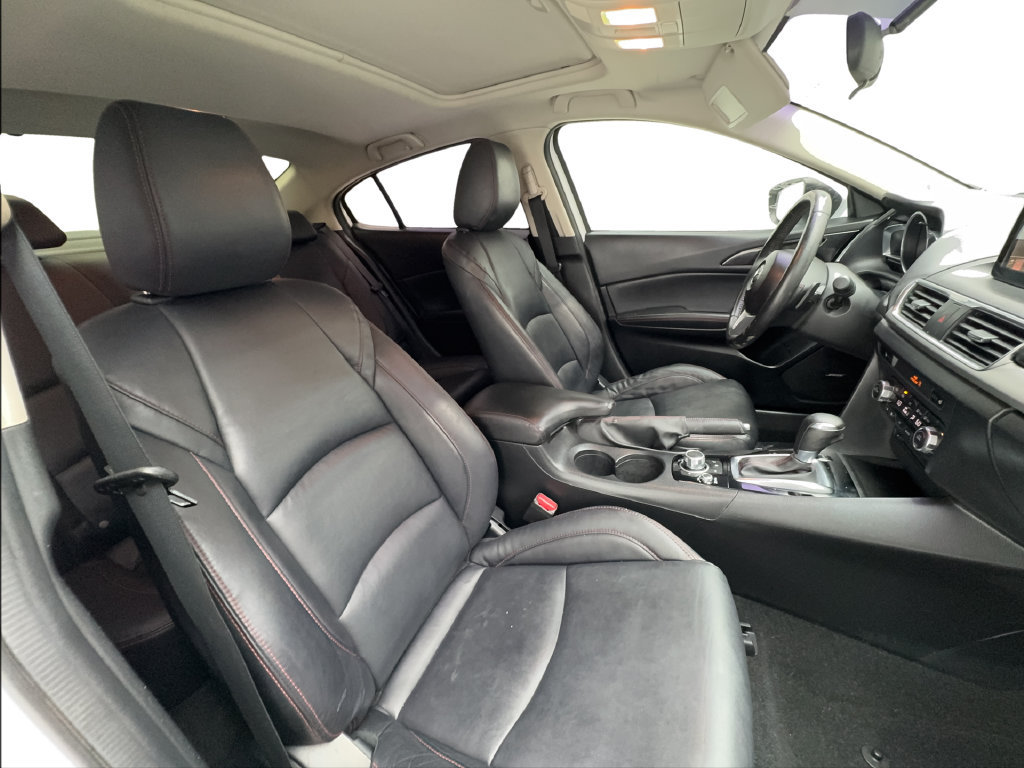 Used 2015 MAZDA MAZDA3 s Touring FWD image 33