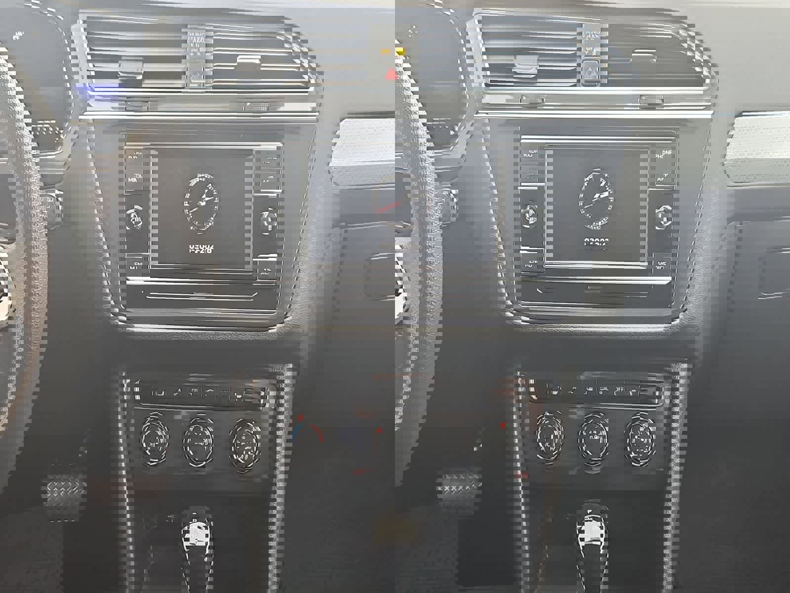 Used 2022 Volkswagen Tiguan S image 26