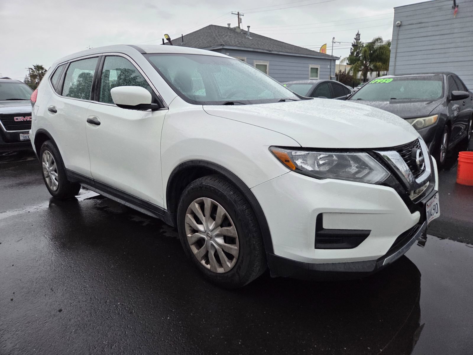 Used 2017 Nissan Rogue S FWD image 5