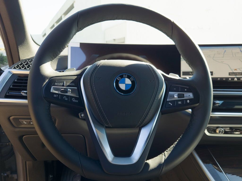 New 2026 BMW X5 xDrive50e image 11