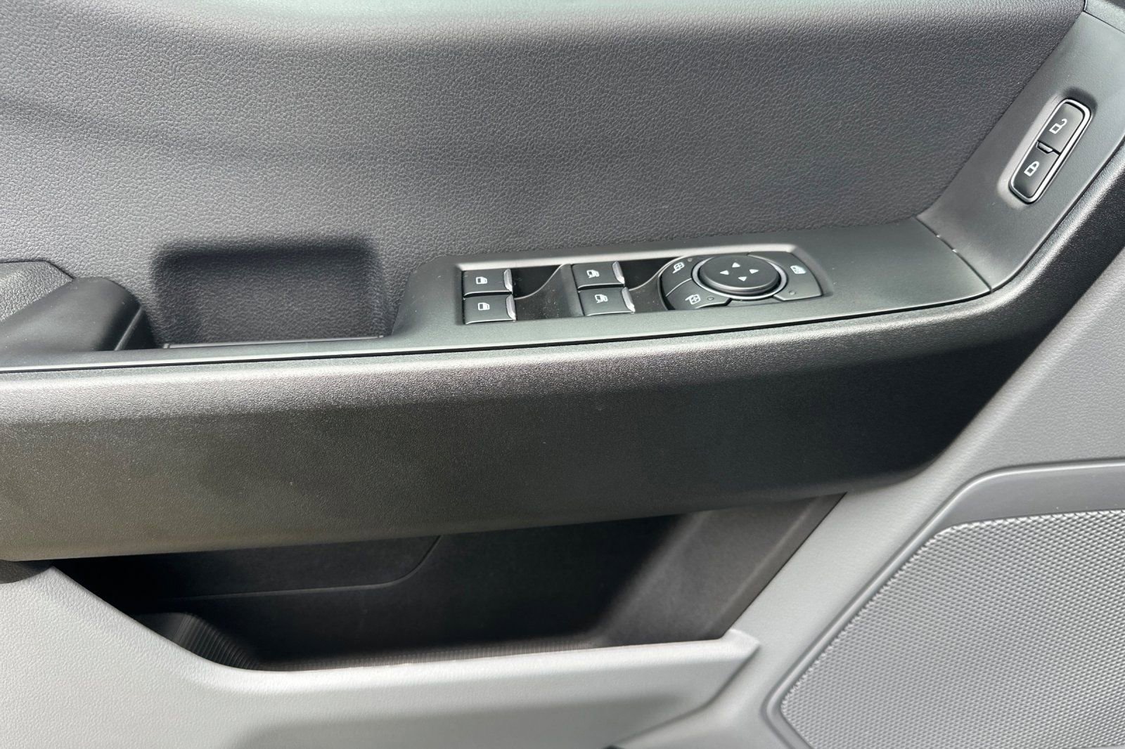 New 2026 Ford F350 XL w/ XL Chrome Package image 11