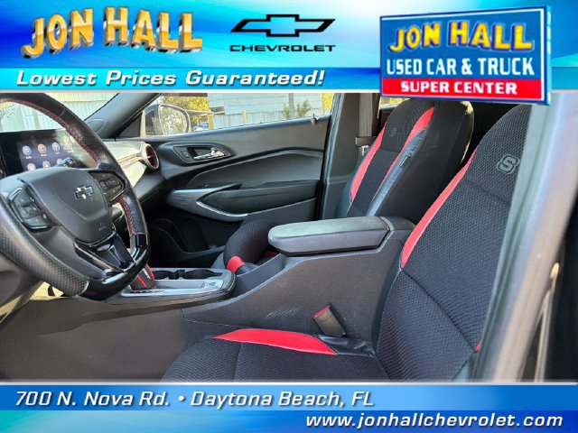 Used 2025 Chevrolet Trax RS w/ Driver Confidence Package FWD image 13