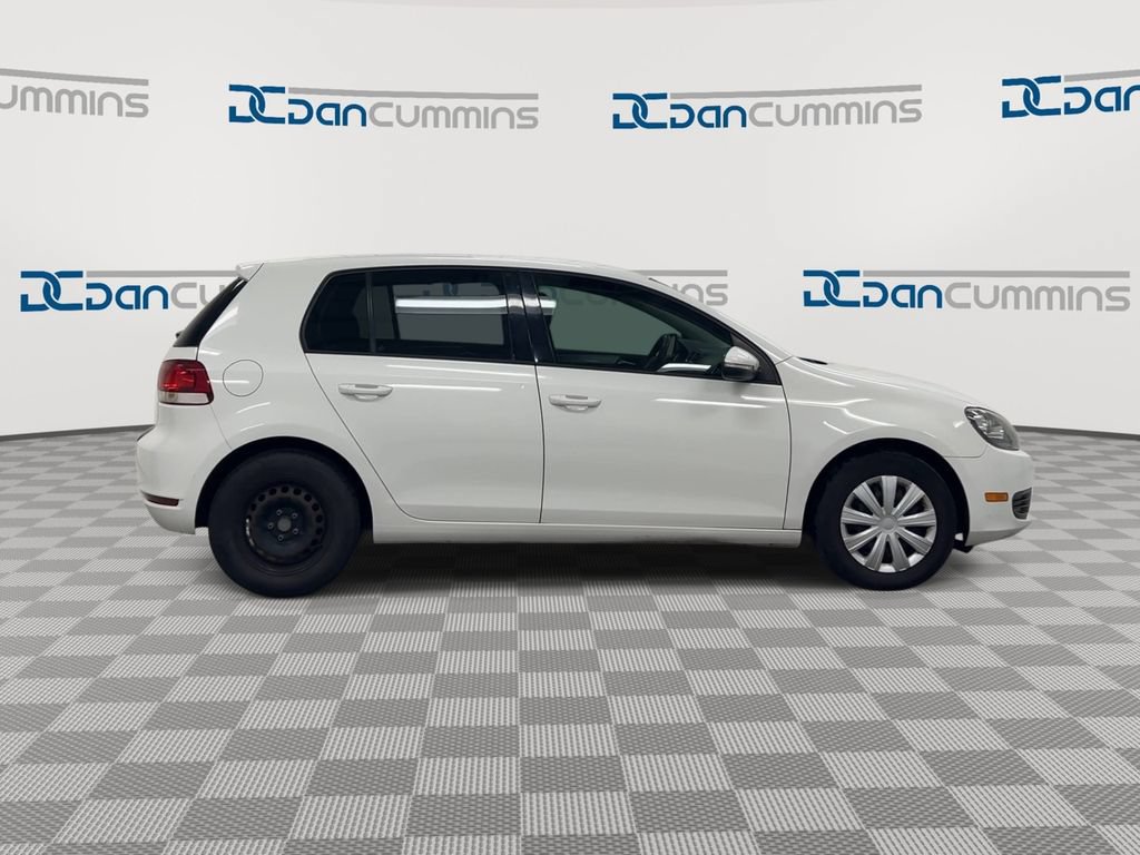 Used 2011 Volkswagen Golf 4-Door FWD image 9