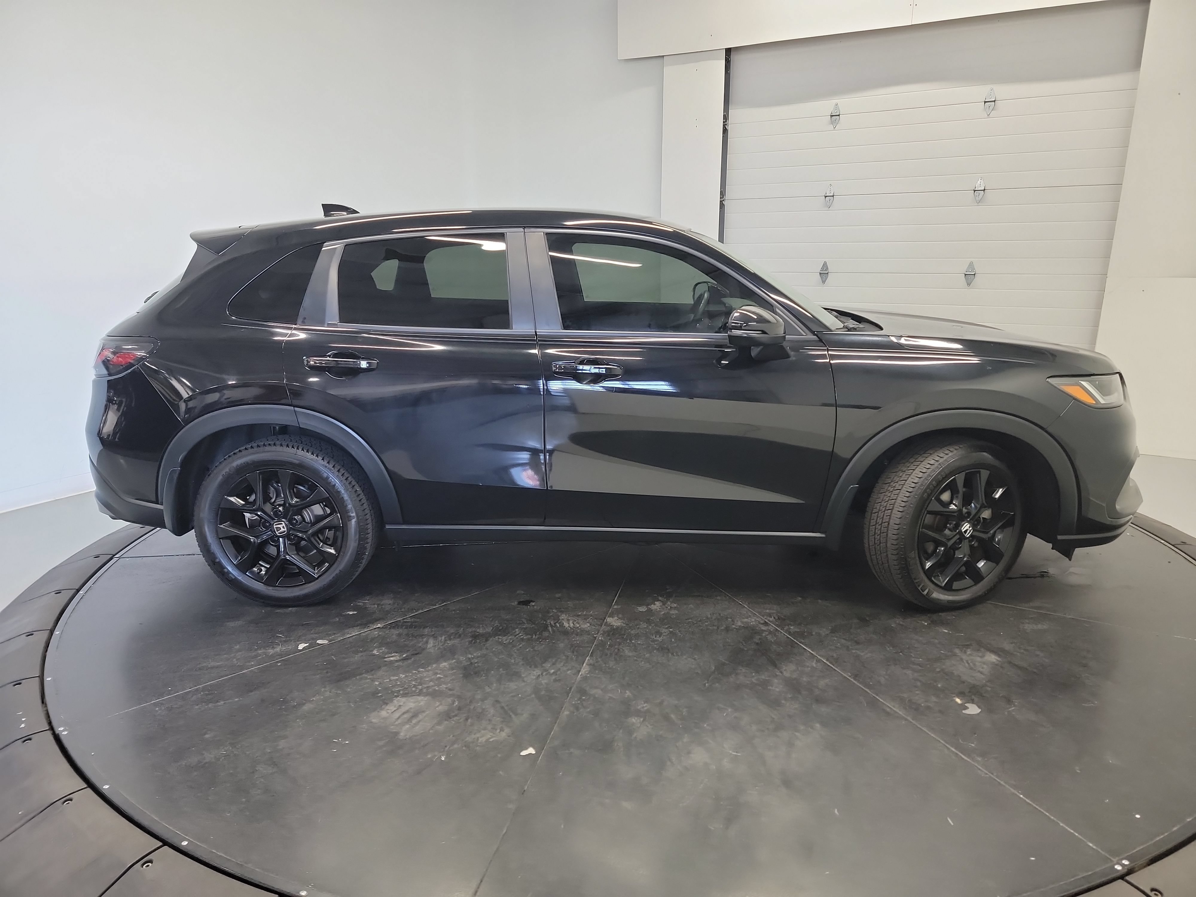Used 2023 Honda HR-V Sport image 11