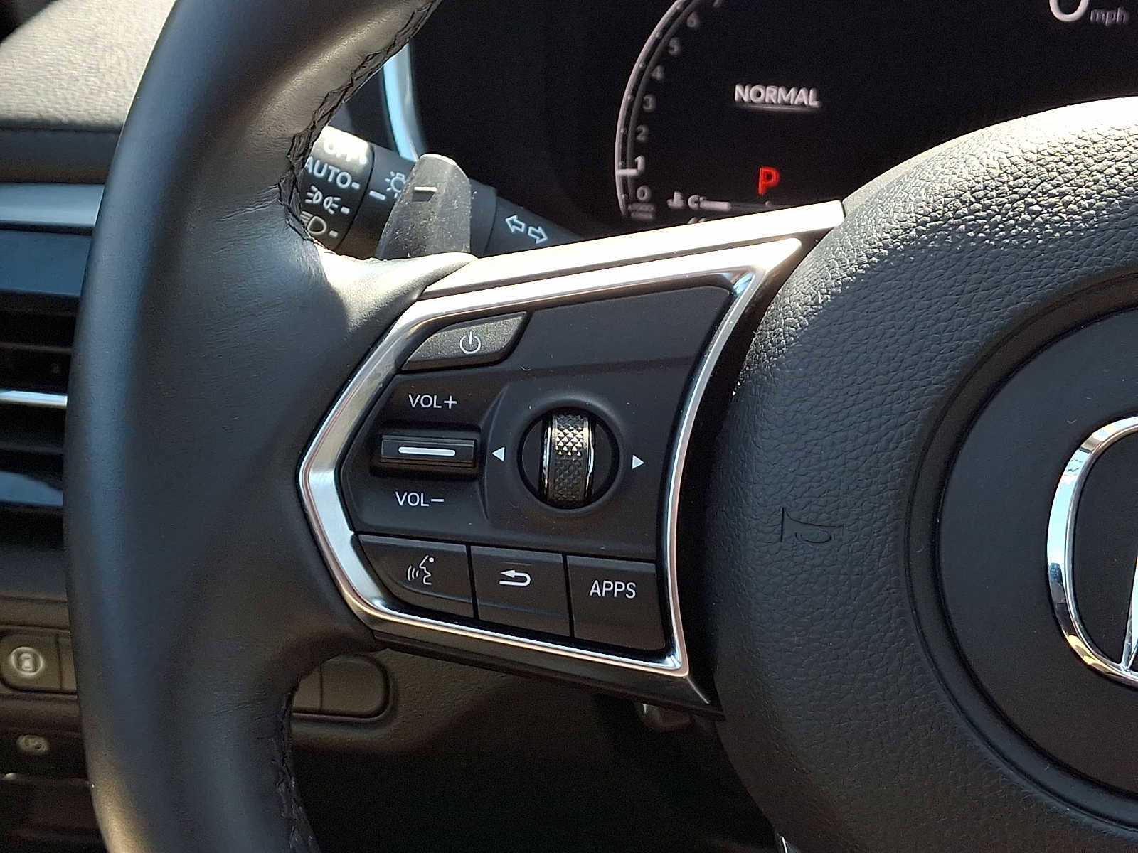 Certified 2023 Acura MDX SH-AWD image 22