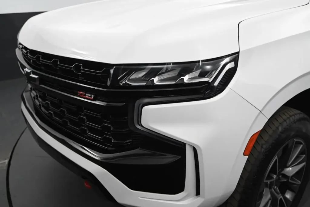 Used 2021 Chevrolet Tahoe Z71 w/ Z71 Signature Package AWD/4WD image 9