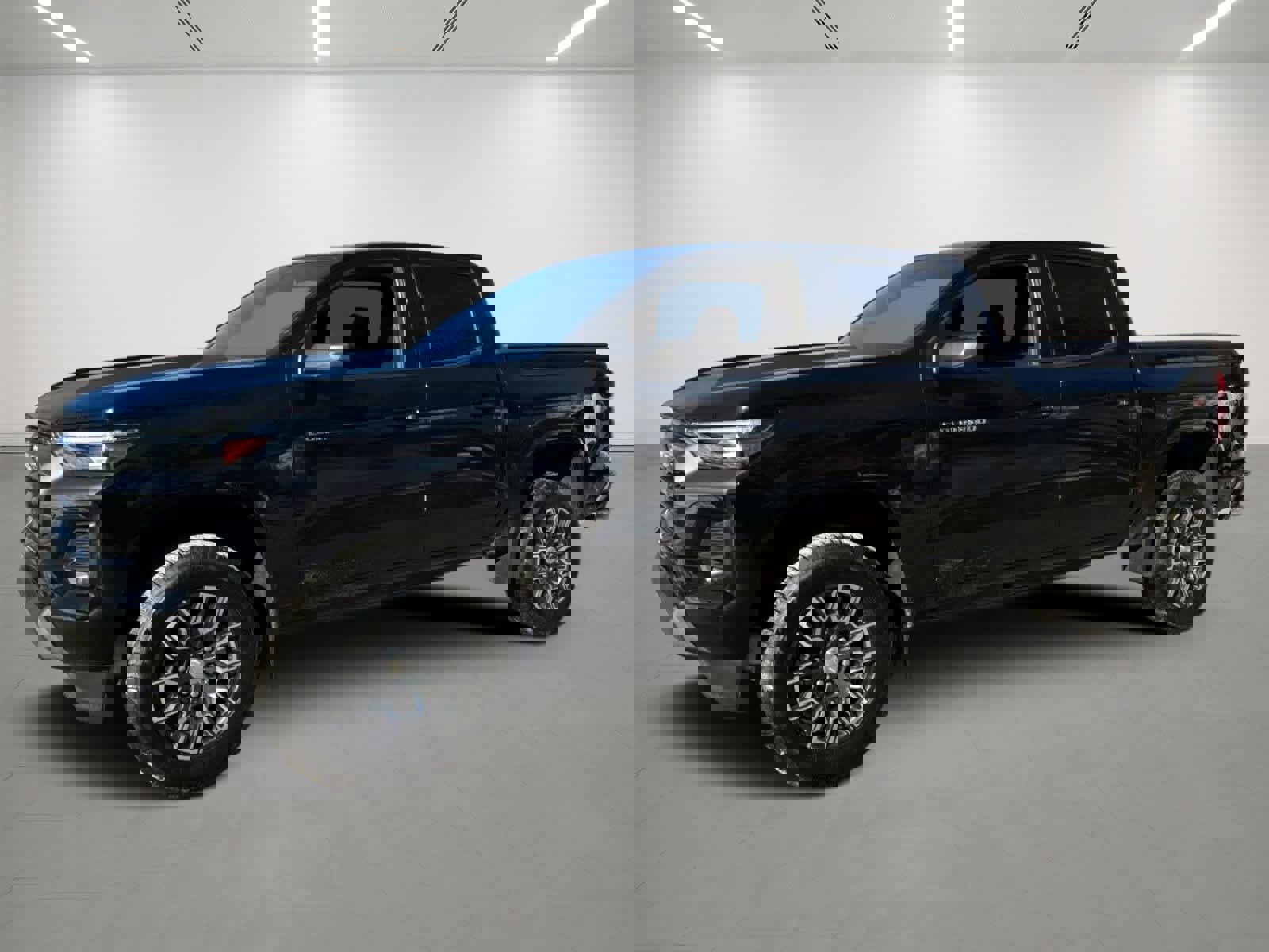 Used 2023 Chevrolet Colorado LT w/ LT Convenience Package III image 1