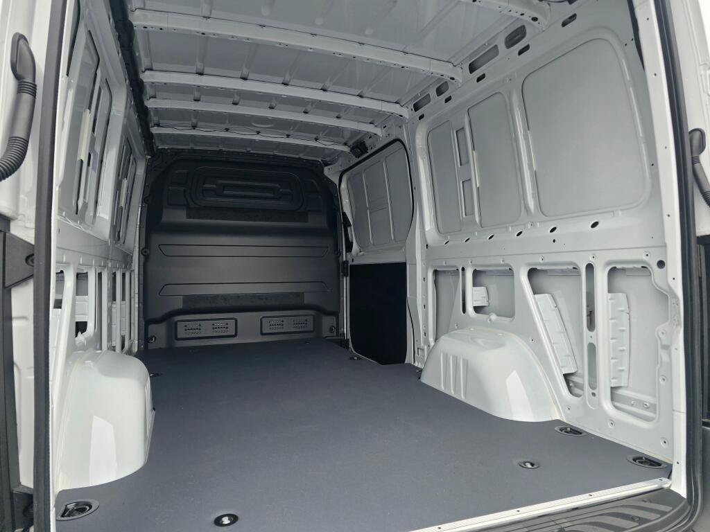 New 2026 Mercedes-Benz Sprinter 2500 image 15
