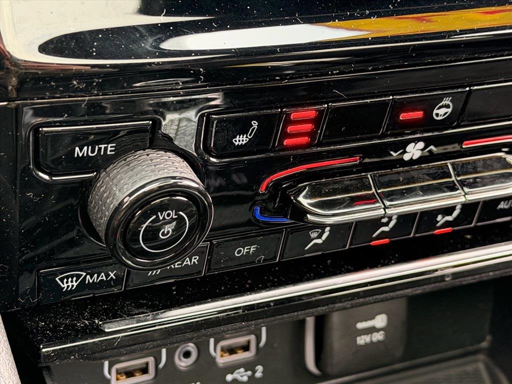 Used 2024 Jeep Grand Cherokee Altitude image 20